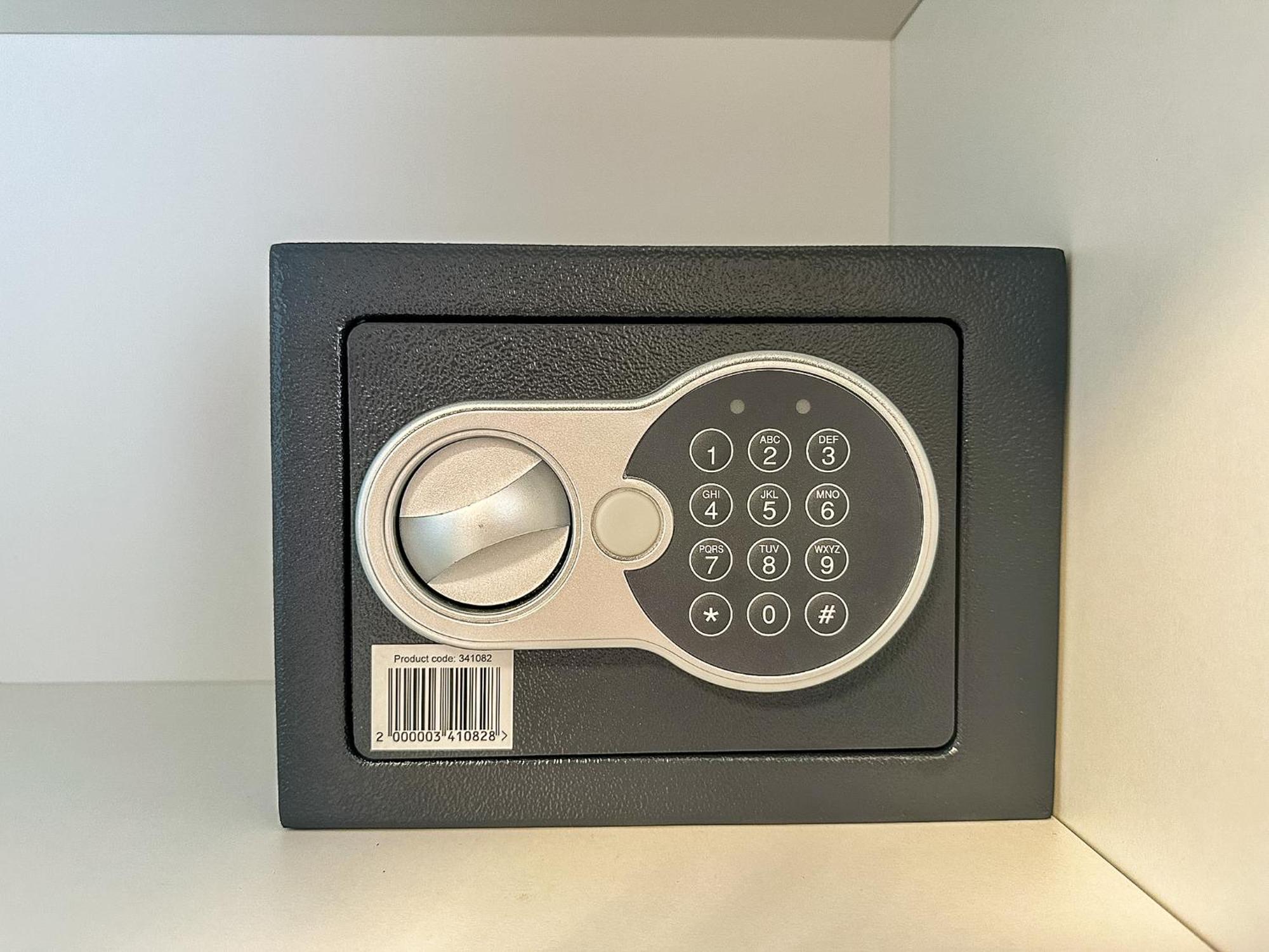 Apartman Lux Self Check-In Virovitica Ngoại thất bức ảnh