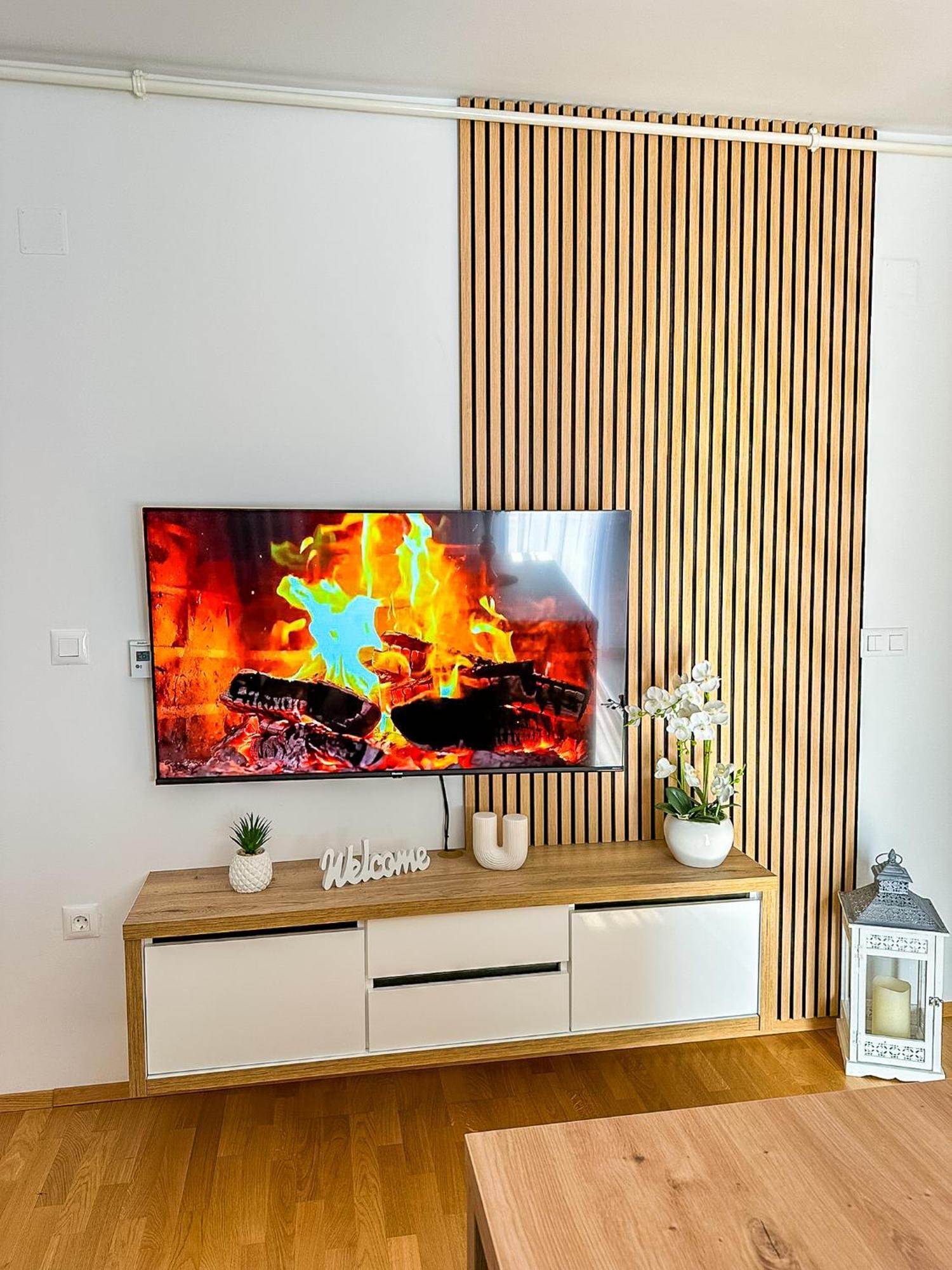 Apartman Lux Self Check-In Virovitica Ngoại thất bức ảnh
